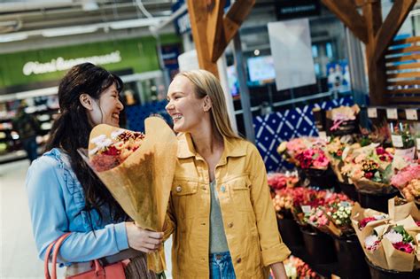  Vegetabiliini: Biopohjaisen Muoviteollisuuden Tulevaisuuden Kuvaaja?